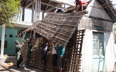 Atap Lama Diturunkan Harapan Baru Ibu Misem Mulai Dibangun Lewat TMMD