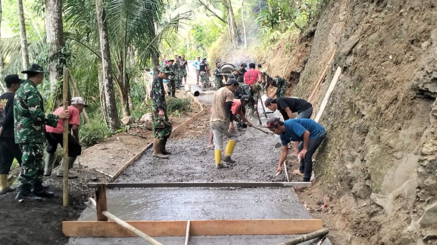 Semangat Gotong Royong Antar Rabat Beton TMMD Capai 12 Persen