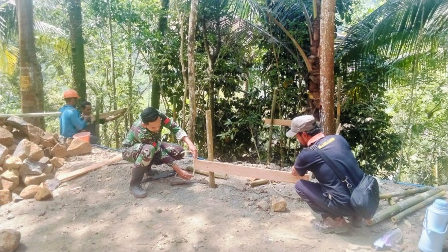 Mengukur Asa dari Pos Kamling Pak Wondo Ikut Wujudkan Semangat TMMD