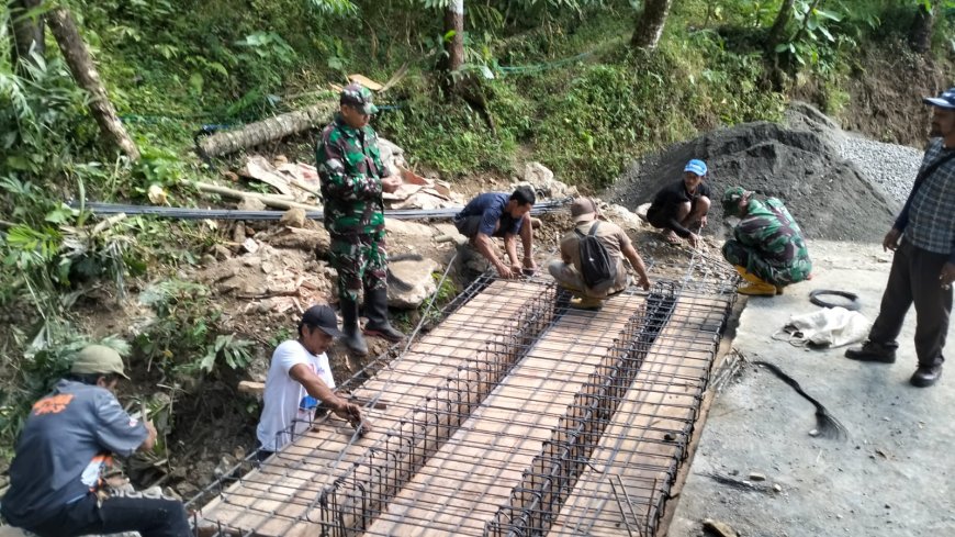 Rangka Besi Kokoh untuk TMMD Reg 129