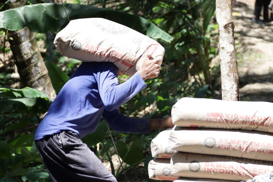 Pundak Pak Santo Kekuatan Gotong Royong di Balik Pembangunan Jalan TMMD