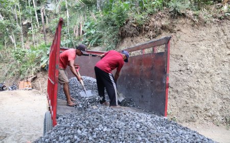 Droping Material Split Dipercepat Satgas TMMD Jaga Ritme Pengecoran