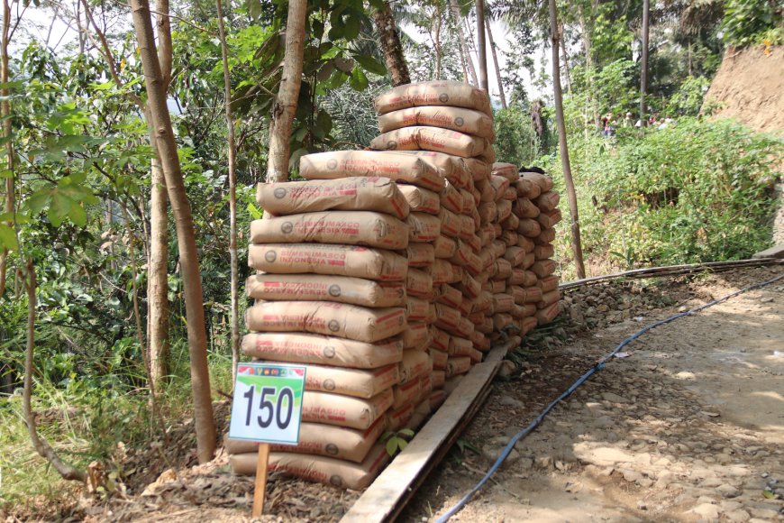 Material Melimpah Pembangunan Rabat Beton TMMD Terus Dikebut